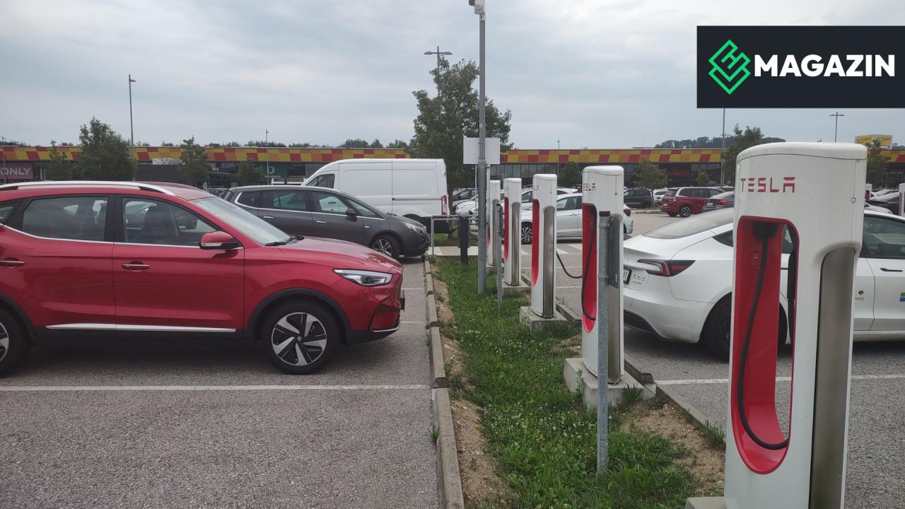 Tesla Supercharger Asten